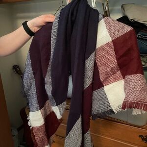 Very nice scarf/wrap